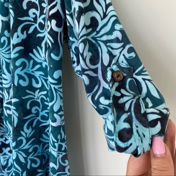 Mexicali Blues tie front top, coverup with roll tab sleeves - Picture 7 of 11